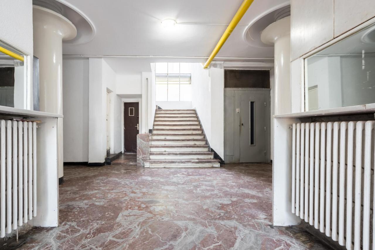Modern & Spacious Apartment - Prime Location Near Bucharest'S Old Town Exterior photo